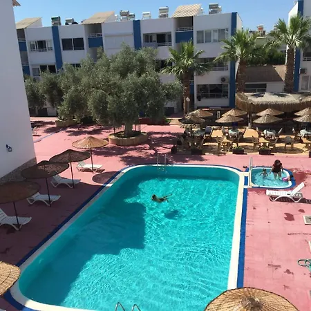 Peyda Hotel de apartamente